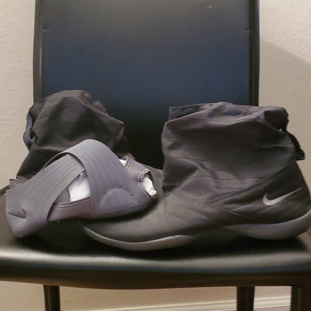Nike dance shoes